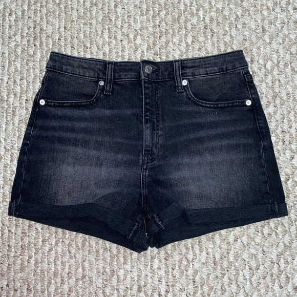 WILD FABLE DENIM SHORTS  SIZE 8 - Picture 1 of 6
